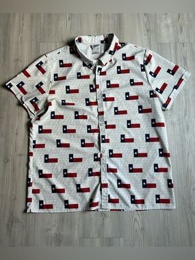 Short-Sleeve White Button-Up Shirt with Texas Flag Print